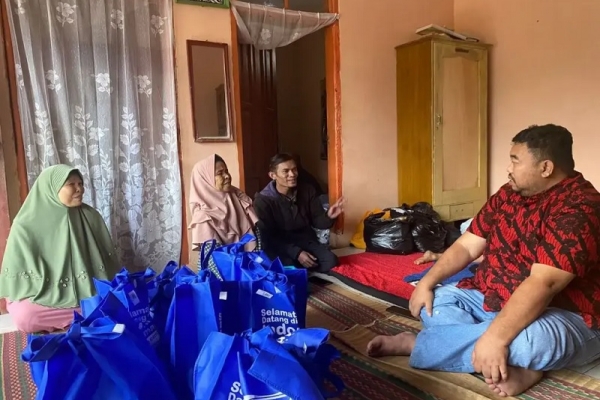 Yuda Puja Turnawan Bawa Bantuan Sembako dan Santunan Uang Bagi Korban Kebakaran di Cilawu