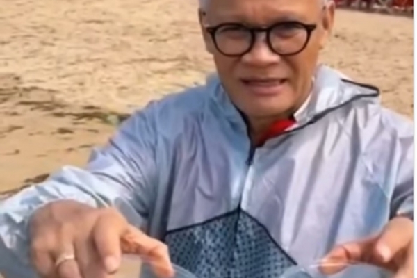 Aria Bima Sebut Setiap Telur Penyu yang Menetas, Ada Harapan Baru Laut yang Sehat