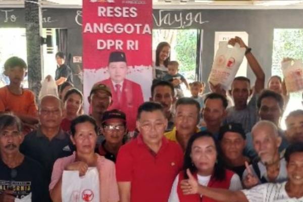 Cornelis Gelar Reses di Kecamatan Sebangki