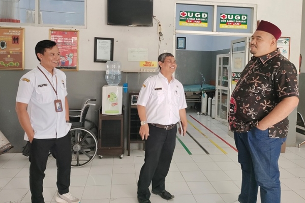 Ferri Anggrianto Desak Pemkab Brebes Perbaiki Layanan Kesehatan di Sirampog