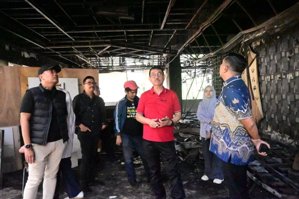 ARW Tinjau Gedung DPRD Kota Makassar 