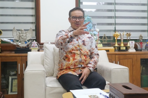 Gerobak Sampah Lebih Penting dari Mobil Dinas, Wali Kota Hasto Alihkan Anggaran Rp3 Miliar