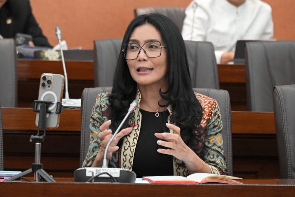 Rieke Diah: Tingginya PHK Tak Akan Berubah Selama Belum Terbit UU Ketenagakerjaan yang Baru