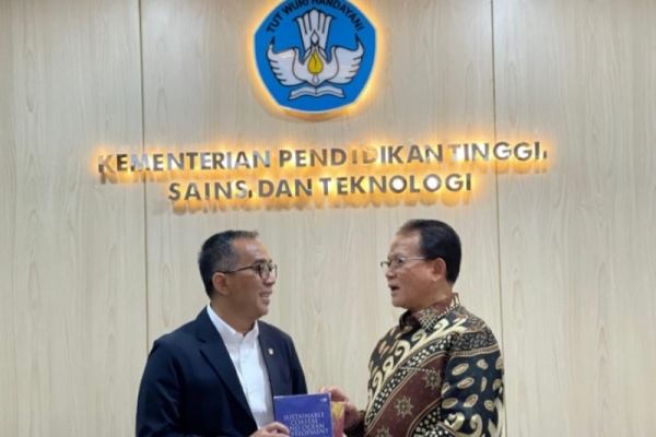 Rokhmin Dahuri Dorong Sinergi Riset dan Inovasi Dalam Transformasi Pendidikan Tinggi 