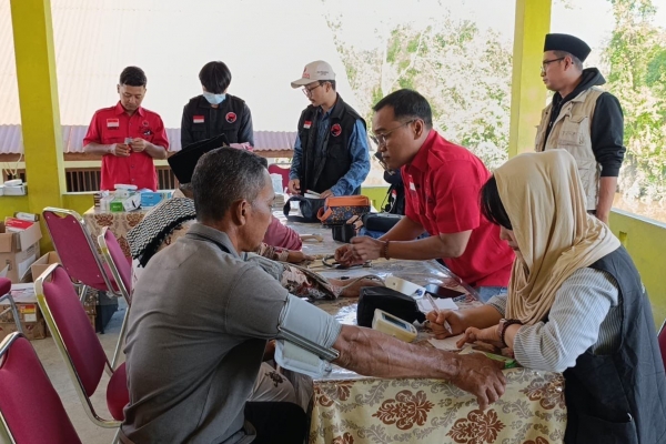 Banteng Aceh Barat Gelar Pemeriksaan Kesehatan dan Pengobatan Gratis