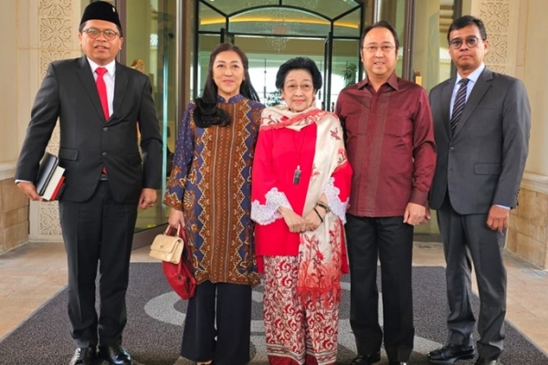 Didampingi Prananda Prabowo, Megawati Akan Bertemu dengan Pangeran Sheikh Khaled UEA Sore Ini