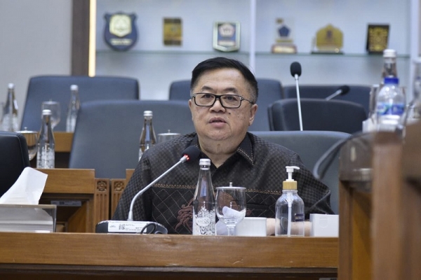 Darmadi Durianto Kritisi Kebijakan Investasi Negara Melalui Danantara yang Ditempatkan di Pasar Saham