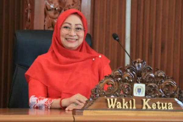 Yuni Dorong Fasilitas yang Lebih Memadai Bagi Pengguna KRL di Stasiun Depok Baru