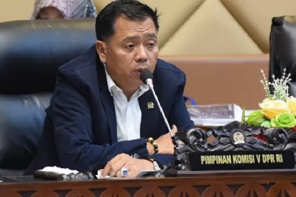 Lasarus Apresiasi Capaian Fisik Tertinggi Kementerian PKP Sebesar 98,60%