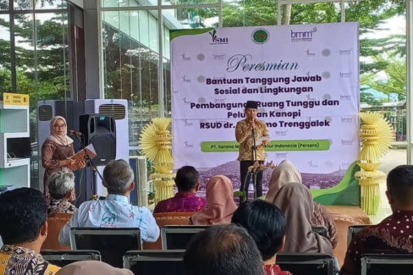 Mas Ipin Resmikan Ruang Tunggu dan Perluasan Kanopi RSUD dr. Soedomo Trenggalek