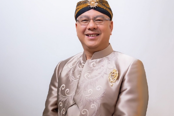 Bangsa Yang Sedang Menguji Arah di Tahun Kuda Api