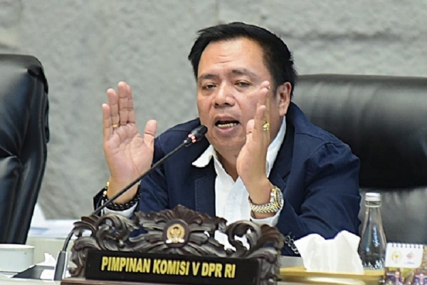 Lasarus Desak Penurunan Tanah di Jalur Kereta Semarang Ditangani Permanen dan Terpadu