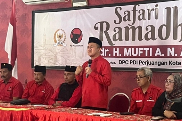 Mufti Anam Tekankan Pentingnya Kedisiplinan Kader, Saat Safari Ramadan di Kota Probolinggo