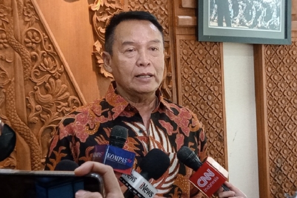 TB Hasanuddin Ingatkan Pemerintah Tak Gegabah Melakukan Transfer Data ke Amerika Serikat