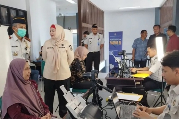 Debby Vita Dewi Ajak Masyarakat Manfaatkan Layanan Imigrasi Pangkalpinang