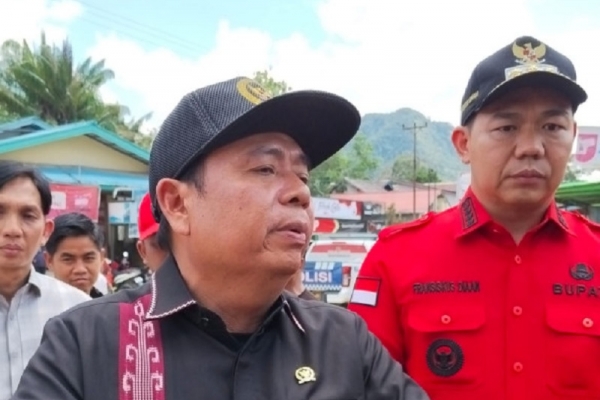 Lasarus Dorong Jalan Nasional di Bukit Biru Kabupaten Kapuas Segera Dipangkas