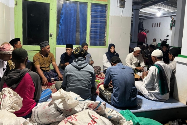 Ansari Beri Motivasi Kepada Para Pekerja dan Buruh Bangunan