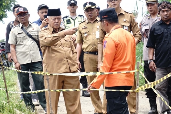 HM Sanusi Pastikan Longsor di Desa Taji Sudah Ditangani Dinas PU Bina Marga 