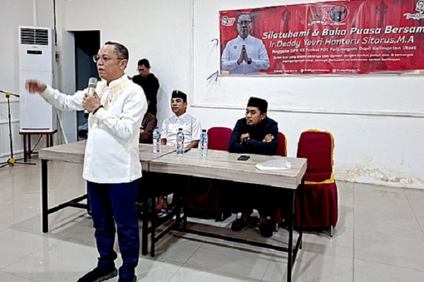Deddy Sitorus Bukber Warga Nunukan: Ramadan Ajarkan Kesabaran, Kebersamaan, Kepedulian