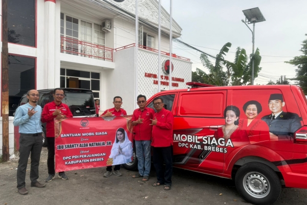 Banteng Brebes Terima Bantuan Satu Unit Mobil Siaga dari Shanty Alda