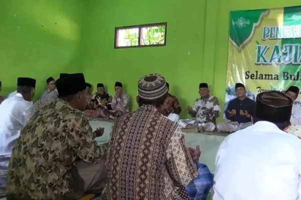 Pengajian Ramadan Jadi Cara Lansia Rowosari Kendal Ngabuburit dan Silaturahmi