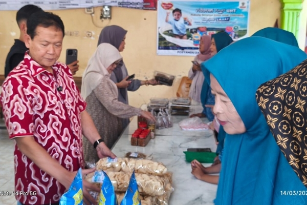 Rokhmin Dahuri ke UMKM Pesisir Cirebon: Barang Mudah Laku Jika Kualitas dan Kemasannya Menarik 