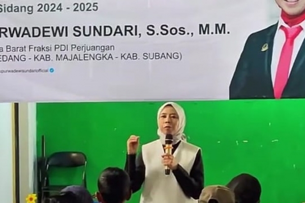 Ineu Purwadewi Dorong Optimalisasi Pajak Kendaraan Saat Tinjau Pelayanan di Bekasi