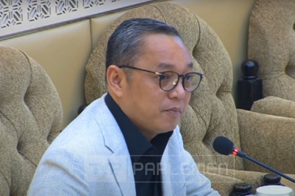 Deddy Sitorus Usulkan Anggaran MBG Dipakai Bantu Pembangunan Sumatera Pascabencana