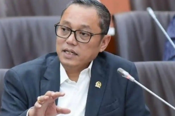 Deddy Sitorus Ingatkan Gibran Rakabuming Raka Bersama Sejumlah Menteri Mulai Berkantor di IKN
