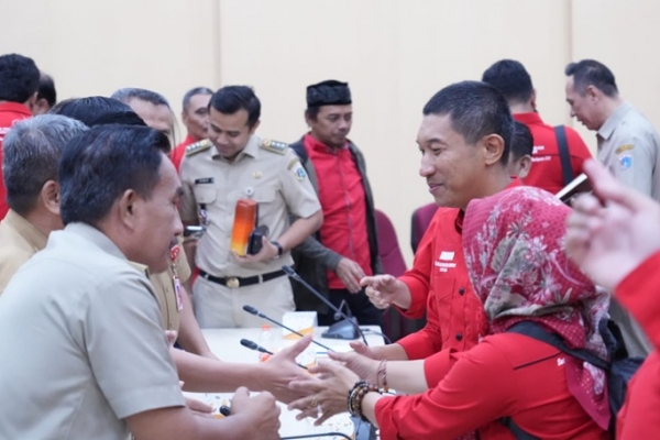 DPC PDI Perjuangan "Geruduk" Wali Kota Jaktim, Soroti Masalah Banjir hingga Mafia Makam