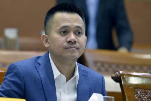 Selat Hormuz Dibuka 2 Minggu, Mufti Anam: Ujian Nyata Bagi Diplomasi Indonesia 