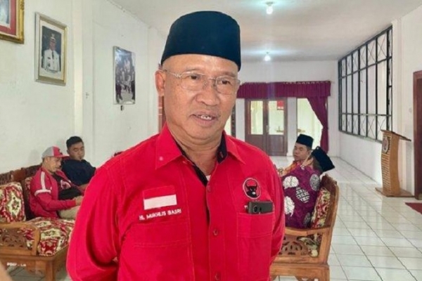 Mukhlis Basri Soroti Dugaan Pungli di Maskapai AirAsia Saat Penumpang Berpindah Kursi