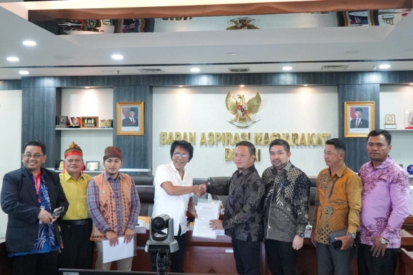 Adian Napitupulu Kritik Penanganan Konflik Situ Rompong: Jangan Kriminalisasi Warga!