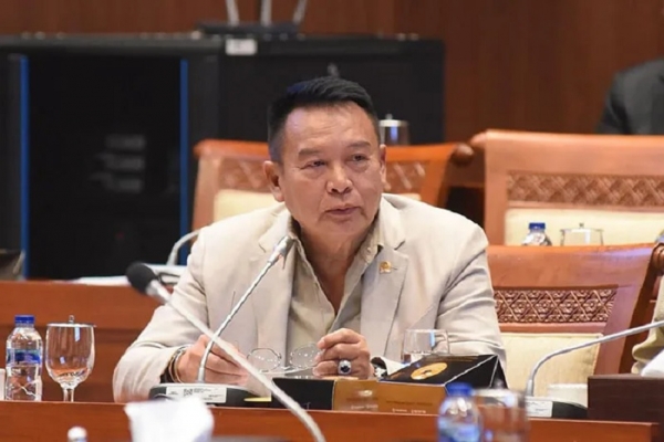 Akses Udara Bagi Militer AS, Hasanuddin: Indonesia Tak Boleh Jadi Arena Persaingan Kekuatan Besar Manapun