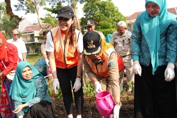 Peringati Hari Kartini, Hilda Kusuma Dewi Ajak Perempuan Jakarta Perkuat Ketahanan Pangan lewat Urban Farming