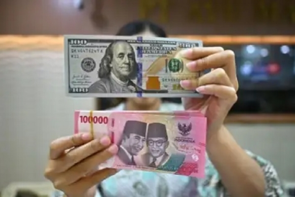 Waspadai Rp17.500 Per Dolar, Aria Bima: Ekonomi Indonesia Melemah Hingga Gejala Stagnasi
