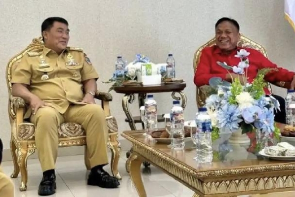 Hangat! Olly Dondokambey Sambangi YSK, Tegaskan PDI Perjuangan Siap Kawal Program Pro-Rakyat