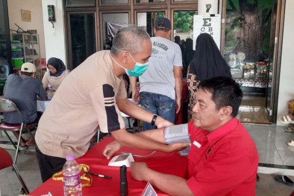 Dekatkan Layanan Kesehatan, DPRD Kota Tegal Hadiri Dapur Marhaen di Tegal Barat