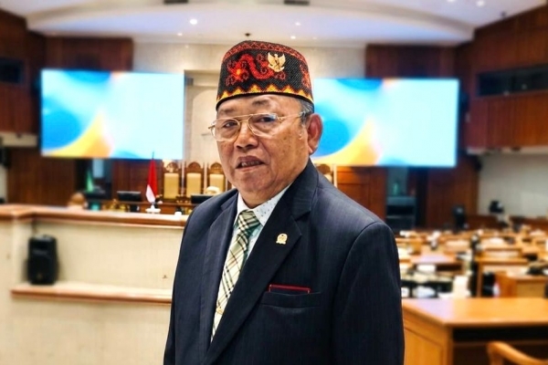 Hadiri Rapat Paripurna DPR RI, Cornelis: Soroti Ketahanan Energi dan Perlindungan Rakyat