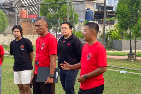 Abraham Garuda Laksono Dorong Regenerasi Sepak Bola Banten