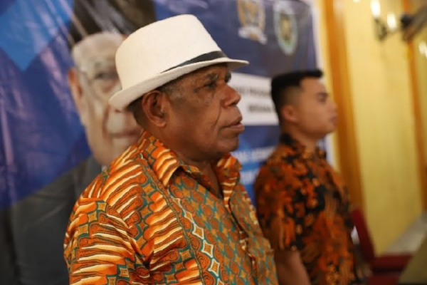Obet Tegaskan Upaya Tingkatkan Kualitas SDM Papua Barat Dimulai dari Pemenuhan Gizi Anak