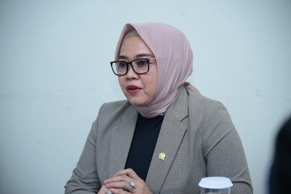 Ida Nurlaela: Pemerintah Jangan Hanya Lihat Peluang, Tapi Perhatikan Tantangan Daya Saing Industri Nasional
