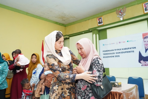 Gelar Pengobatan Mata Gratis, Anggota DPR RI Novita Hardini Soroti Karu BPJS PBI yang Nonaktif