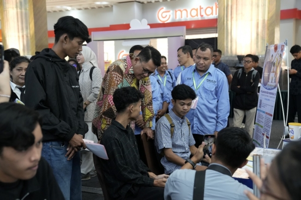 Sinergi Tekan Pengangguran, Danang Maharsa Dorong Pencari Kerja Adaptasi dengan Teknologi