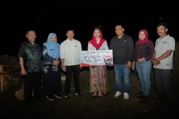 Novita Hardini Boyong CSR BRI 400 Juta untuk Lapangan Budaya Dongko
