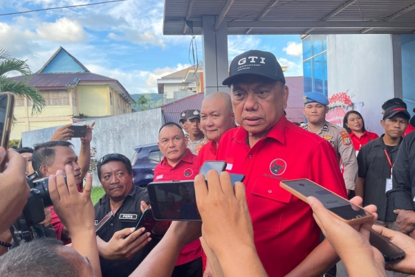 Olly Dondokambey Tekankan Penguatan Struktur Partai