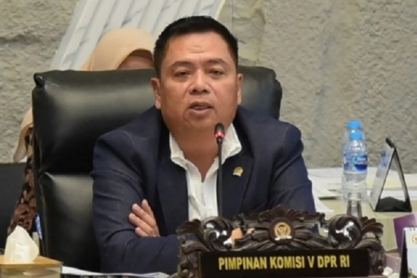 Lasarus Minta Pemerintah Jadikan Prioritas Utama Anggaran Pembenahan Keselamatan Perkeretaapian