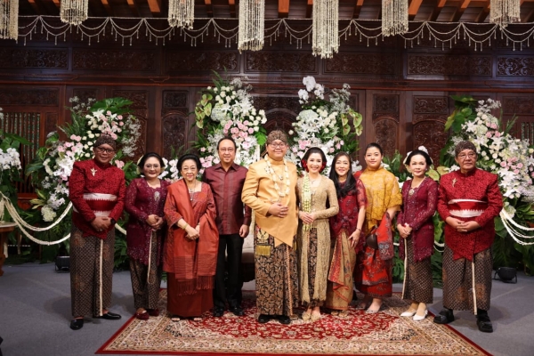 Dihadiri Megawati dan Sri Sultan HB X, Resepsi Pernikahan Putra Sekjen PDI Perjuangan Hasto Kristiyanto Berlangsung Hangat