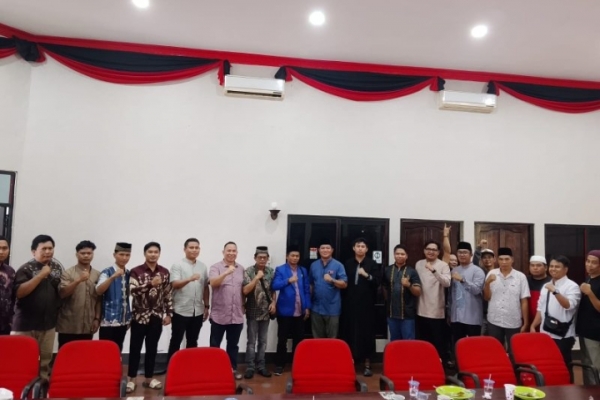 Iduladha 1447 H, DPC PDI Perjuangan Murung Raya Bagikan Daging Kurban untuk Warga Terdampak Ekonomi