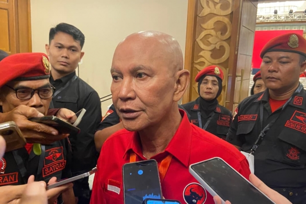 Said Abdullah dan Hj Ansari Salurkan 25 Sapi Kurban untuk Warga Pamekasan